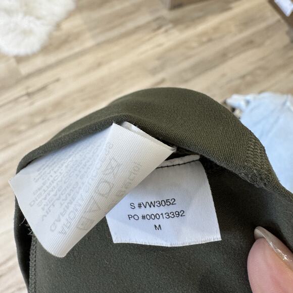 Vuori All the feels Shorts Green Medium KS - Picture 4 of 4